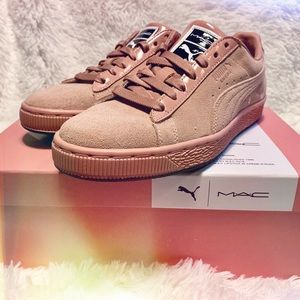 MAC COSMETICS X PUMA SUEDE CREME D’NUDE SNEAKERS